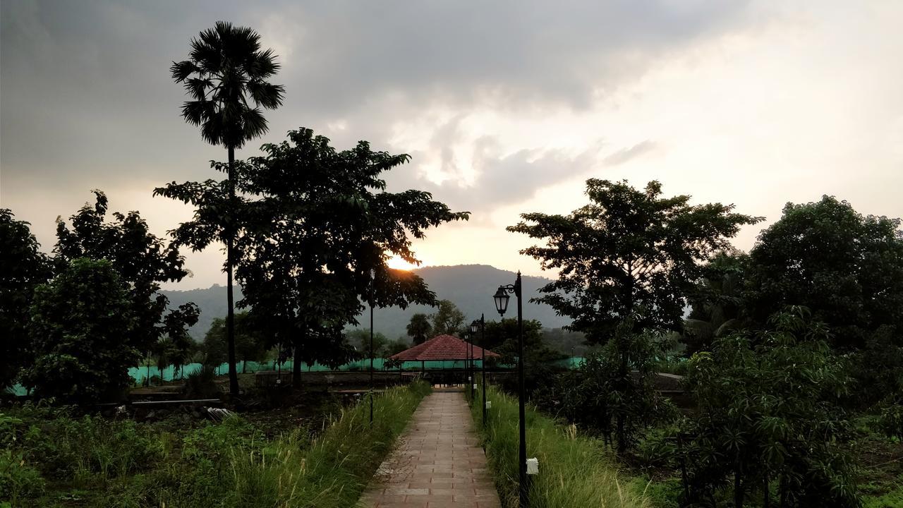 The Kanila Resort Karjat Zewnętrze zdjęcie